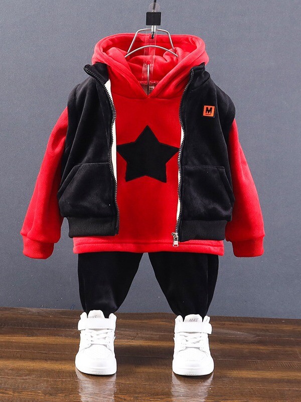 Петлъчева звезда за момчета плюс кадифе и удебелен комплект от три части зима 2024 нов детски моден спортен костюм детско зимно облекло