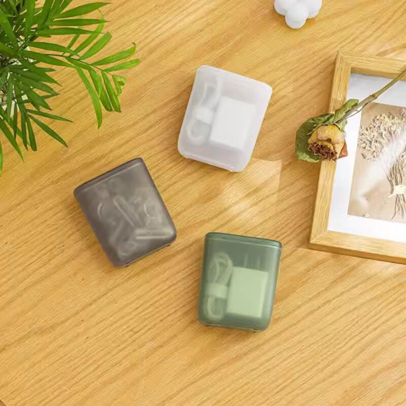 Stalinio kompiuterio duomenų kabelių laikymo dėžutė, atspari dulkėms su dangteliu mobiliojo telefono įkroviklio dėžute, skaidri kabelių laidų talpyklos dėžutė biuro namuose