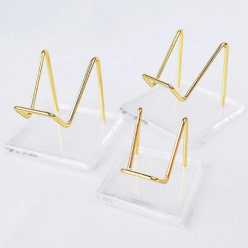 Metalinis mineralinis stendas su akrilo pagrindu, skirtas krištolo papuošalų stovui, akmeninei lentynai