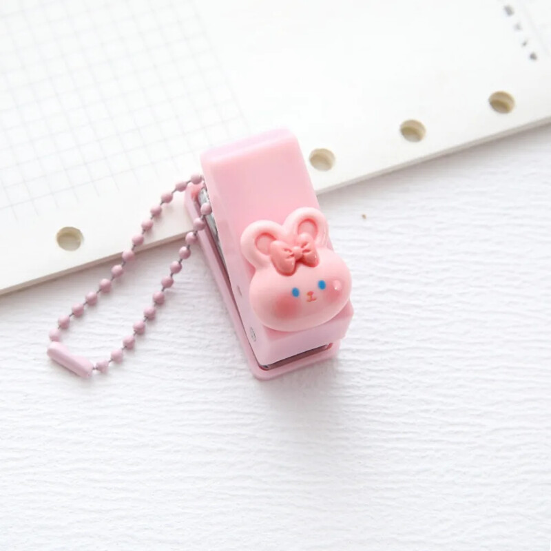 Perforator drăguț cu 1 gaură Perforatoare pentru carduri cadou Perforatoare pentru hârtie tăiată hârtie Perforatoare cu o singură gaură Mini perforatoare de hârtie DIY drăguță Rechizite școlare