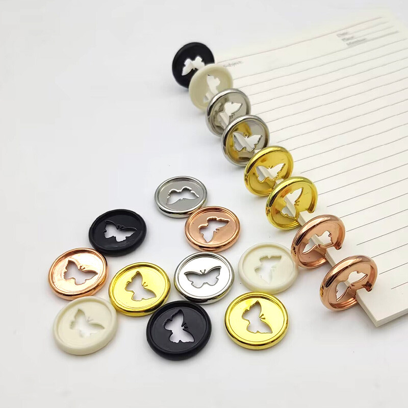 12 бр. 28 мм галванически диск с пеперуди Пръстени с отлепени листа Тетрадка с отвор на гъби Отлепени дискове Пръстени за подвързване Пластмасов бутон