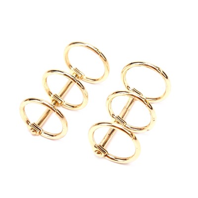 2 vnt metalinis laisvų lapų segtuvas 3 žiedai nešiojamojo kompiuterio albumui, iškarpų knygelės segtukai, metaliniai žiediniai segtuvai, kalendorius, apskritimas, raštinės reikmenys