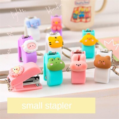1/2PC Crtani slatki mini klamerica Prijenosni No.10 Staples Alati za uvez Uredski pribor Školski organizator kartoteka Pribor Push Clip
