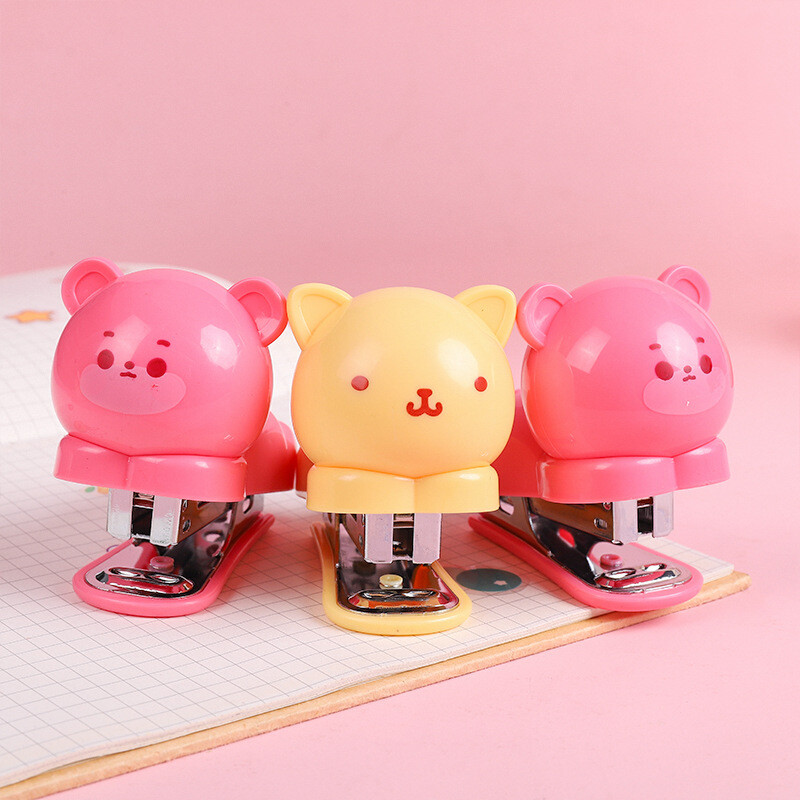 Drăguț mini capsator cu animale din desene animate Mașini portabile creative de legături de cărți Rechizite școlare Accesorii de birou Papetarie Cadouri