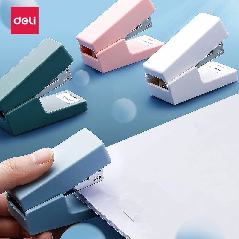 Deli Macaron Mini Set de capsatoare manuale portabile 24/6 capse Rechizite de birou pentru școală Instrument de legare a fișierelor de afaceri Papetarie pentru studenți