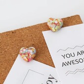 1 kast Armsad litrid Südamekujulised lamedad pildiküüned I-kujulised küüned Kunstlikud korgiviltplaadist pressküüned Dekoratiivsed pöidlad