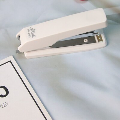 Morandi klammerdaja nr 10 Käsitsi köidetud kontoriarvete klammerdaja koos klambrieemaldajaga Õpilaskirjatarbed Klammerdaja koolitarbed kirjatarbed