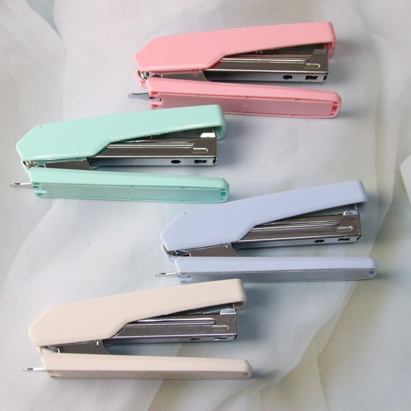 Morandi klammerdaja nr 10 Käsitsi köidetud kontoriarvete klammerdaja koos klambrieemaldajaga Õpilaskirjatarbed Klammerdaja koolitarbed kirjatarbed