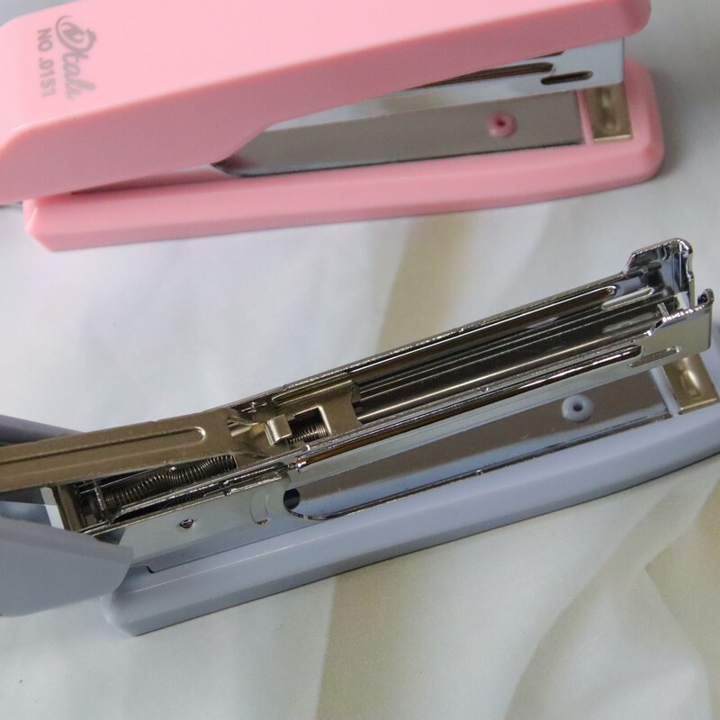 Morandi klammerdaja nr 10 Käsitsi köidetud kontoriarvete klammerdaja koos klambrieemaldajaga Õpilaskirjatarbed Klammerdaja koolitarbed kirjatarbed