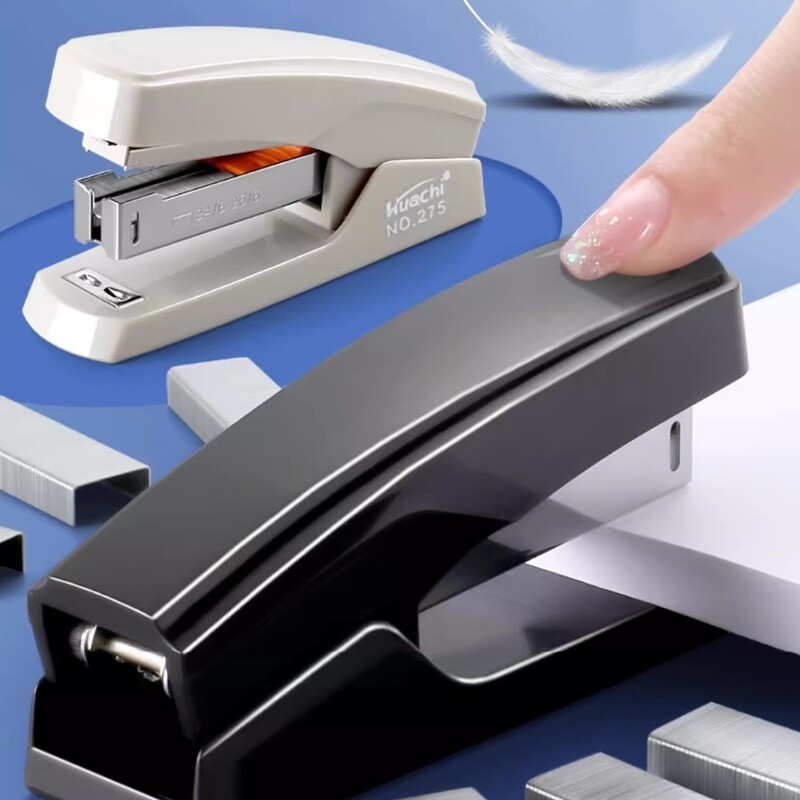 Käsitööriistad Tööjõudu säästev klammerdaja Metallist kaasaskantav paberi klammerdamismasin Hall/must klammerdamistööriistad Klammerdajad lauatarvete jaoks