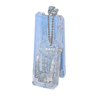 Мини сладък телбод Моден прозрачен преливащ цвят канцеларски телбод с висулка Преносим книговезки инструмент Ученически консумативи