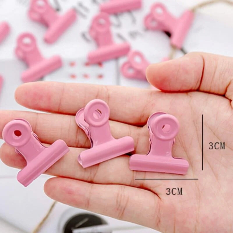 5 vnt. Atsitiktinių spalvų metalo rankenos bilietas Popieriniai raštinės reikmenys, biuro dokumentai, segtuvai, mokykliniai raštinės reikmenys mokiniams 3 cm