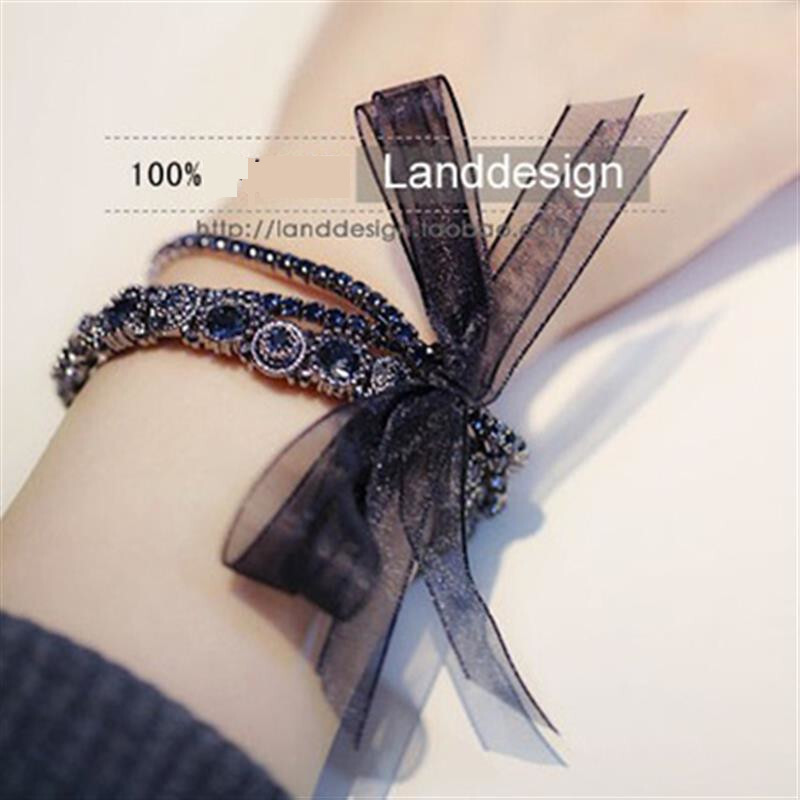 Korėjietiška daugiasluoksnė apyrankė, bohemiška apyrankė, retro etninio stiliaus apyrankė, europietiška ir amerikietiška perdėta personalizuota naktinių klubų papuošalai moterims