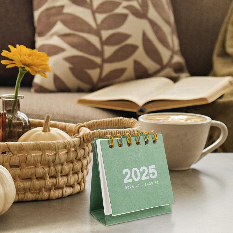 Turn The Page 2025 Настолен календар Адвентни календари Стоящ настолен ютия Мини сладък