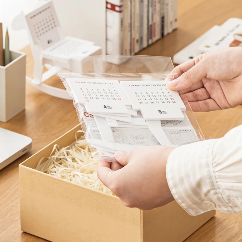 Loomingulised puidust hobuste lauakalendrid 2025. aasta naljakad kokkupandud DIY lauakalender Kodukontori töölaua kaunistustega kingitused