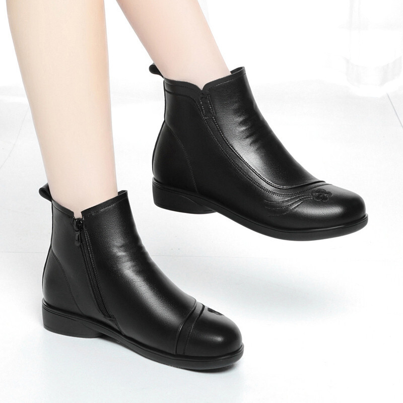 Mamine pamučne cipele jesen i zima novi stil baršunaste tople ravne kratke čizme kratke čizme na nisku petu protiv klizanja s mekanim potplatom udobne ženske čizme za srednje i starije osobe