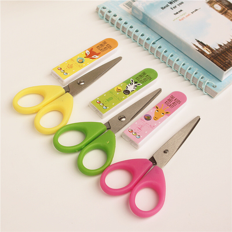 1PC Papetărie pentru elevi de școală Foarfece Copii cu foarfece de siguranță acoperite 3 modele de animale minunate