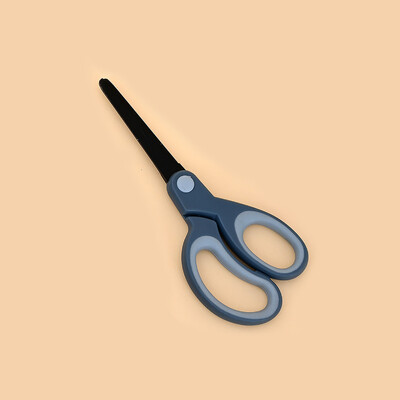 Melnas nerūsējošā tērauda šķēres studentu kancelejas piederumi šķēres mājsaimniecības daudzfunkcionālas biroja drēbnieku šķēres amatniecības piederumi