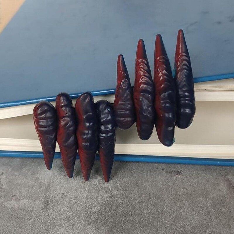 1 tk Paindlik järjehoidja õppekirjatarbed unikaalsed loomingulised halloweeni kuradi käsi järjehoidja kaunistus raamatumärk koolitarbed