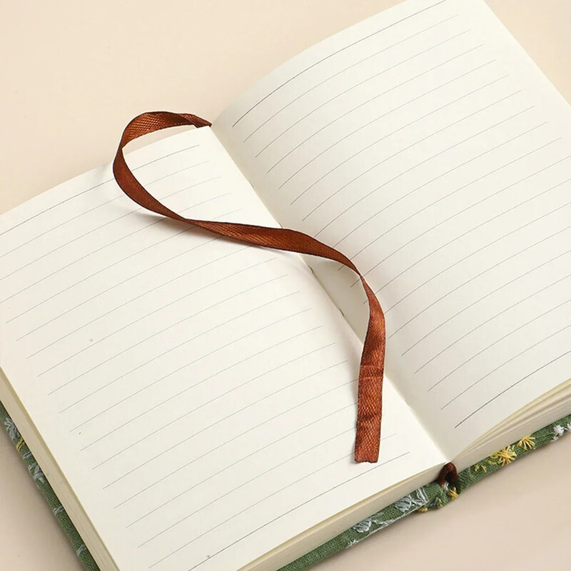 1 бр. A6 Неправилна тетрадка с бродерия на цветя Преносим наръчник Изключително дебел ученически дневник Обикновена тетрадка с висока стойност за ученици