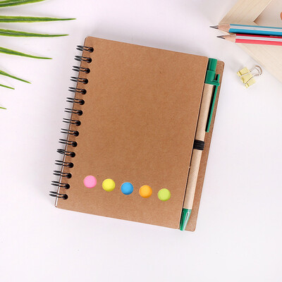 Бележник със спирала с подплата Kisdo Бележник с корици от крафт хартия с държач за писалка, лепкави бележки и маркер за страници, малък бизнес бележник
