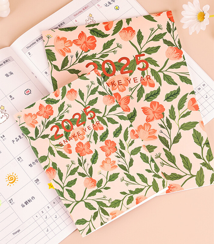 2025 A4/A5 Планировъчна тетрадка с календар Управление на времето Ефективност Бележници Работна тетрадка Ежедневно/Пътуване Планиране Новогодишни подаръци
