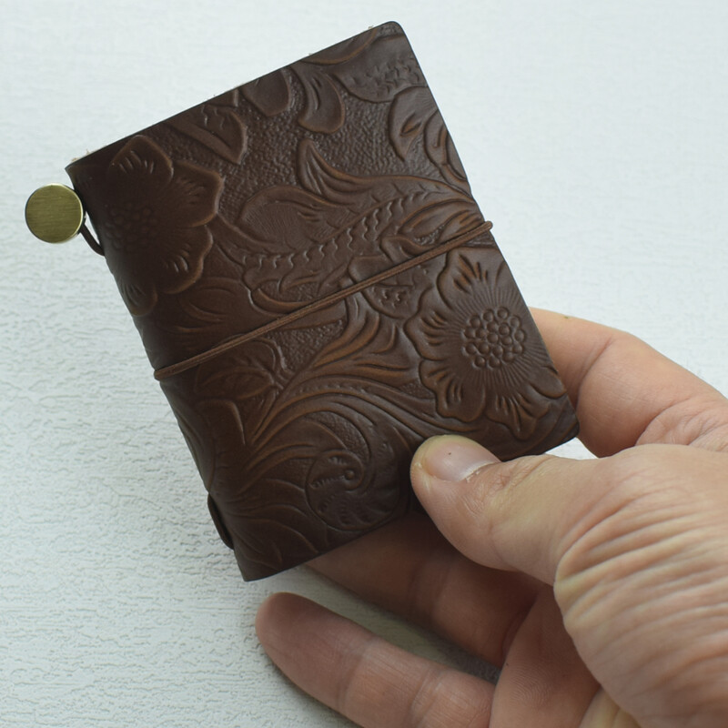 1 бр. Ретро бележник с резбовани корици със сменяеми празни страници, джобен размер, дневник, скицник, дневник, бележник за пътуване