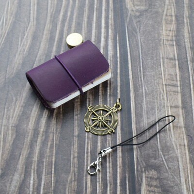 Slatka mala bilježnica od goveđe kože, putna knjižica za crtanje, stenografska knjiga s kopčom i visećim privjeskom, prijenosni rokovnik