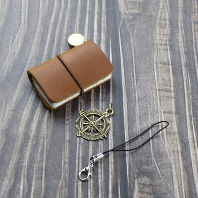 Slatka mala bilježnica od goveđe kože, putna knjižica za crtanje, stenografska knjiga s kopčom i visećim privjeskom, prijenosni rokovnik