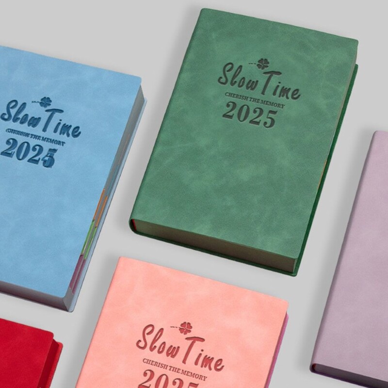 2025 Календар Книга Бизнес Бележник Учебна тетрадка План за управление на времето Книга Удебелена тетрадка Книга ученически пособия Бележници