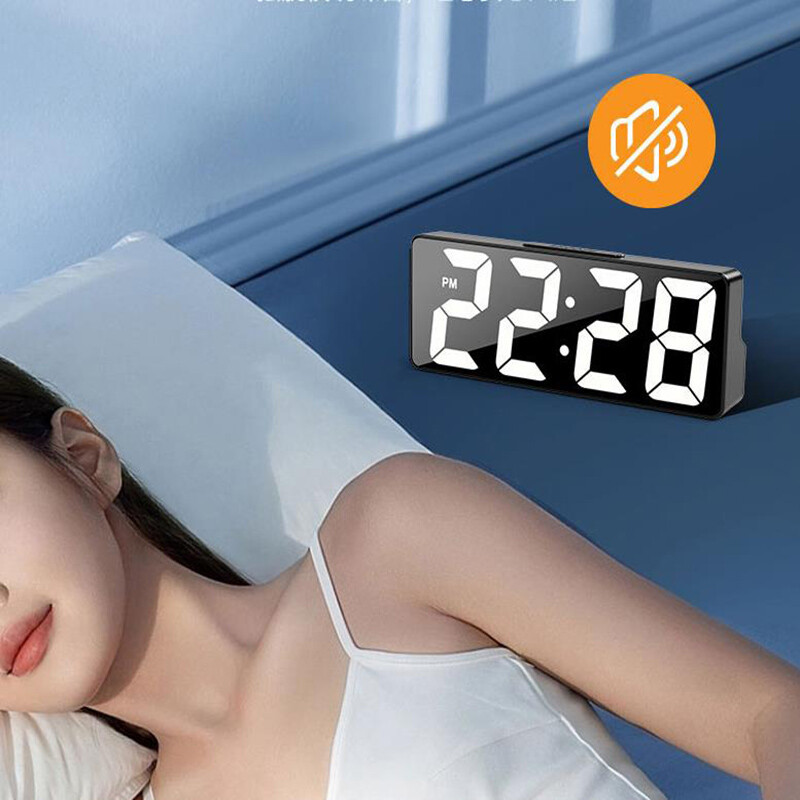 Uusim digitaalne LED-äratuskell Magamistoa elektrooniline lauakell temperatuuriekraaniga, reguleeritava heledusega 12/24 tundi