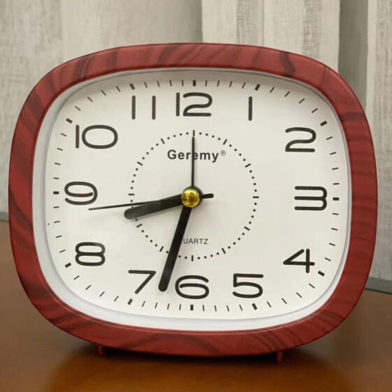 Творчески минималистичен голям цифров аларма за студентско общежитие Настолен плот за възрастни и деца, нощно шкафче, часовник на седалката