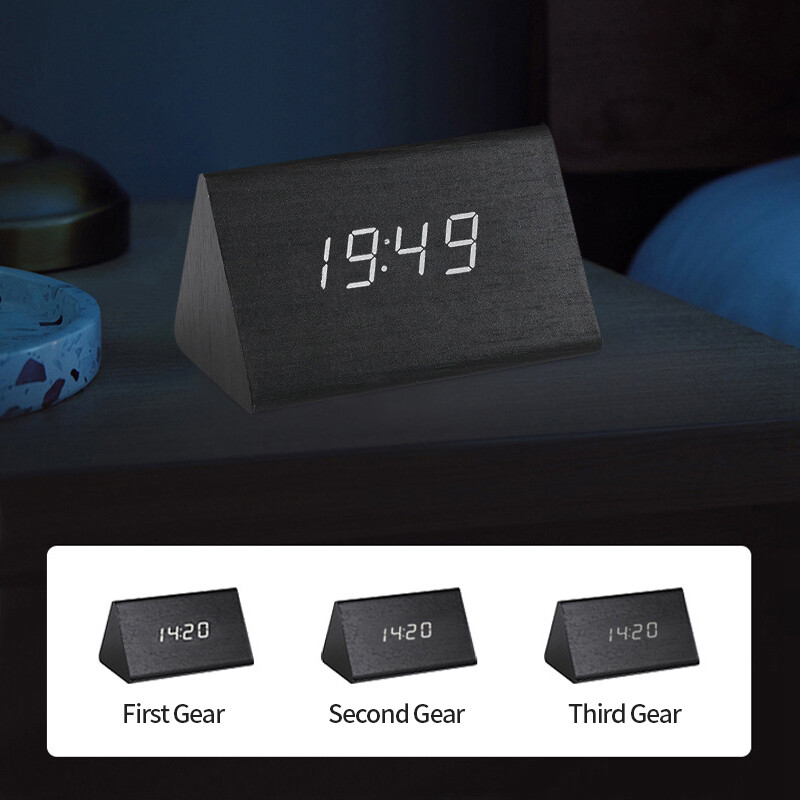 Temperatuuriheli juhtimisega lauakell Digitaalsed kellad Nutikas voodi äratuskell Magamistoad Kaunistused Tarvikud Kodu lauakaunistused