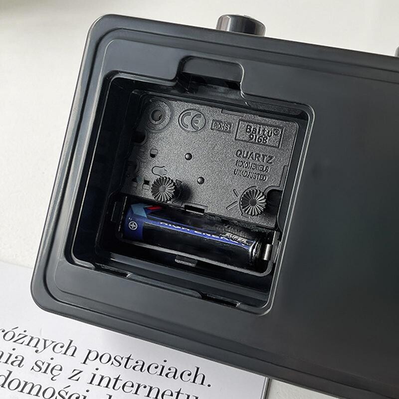 Noi dormitoare creative Ceas cu alarmă Fun Flip Ceas cu alarmă mecanic Ceasuri cu calendar digital de birou Ceasuri de birou retro Decor pentru acasă