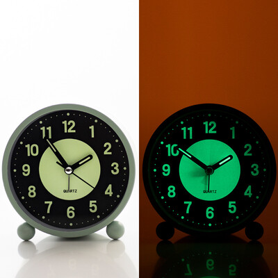 Ceas de dormitor care strălucește în întuneric Ceas de trezire, care funcționează cu baterii și fără tictaie, design modern Ceas silențios pentru dormitor