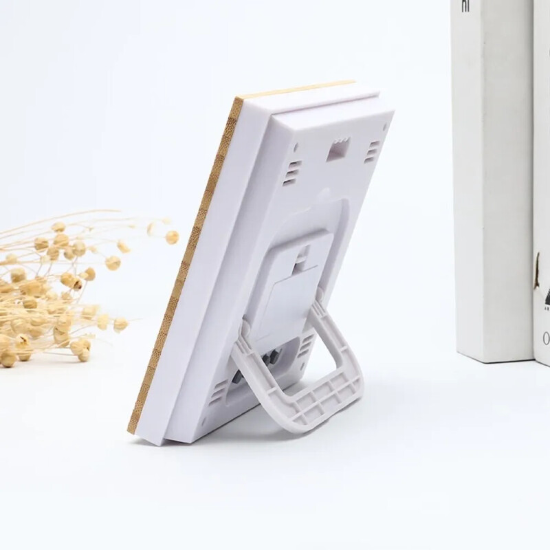 Цифров часовник Десктоп Температура LCD Електронен термометър Настолен Хигрометър Работен от батерии Час Дата Календар Дървено лице