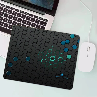 Аниме Hexagonal Honeycomb Mouse Pad Аксесоари за игри Gabinete PC Gamer Компютърна клавиатура Подложка за бюро Гумена лаптоп Малка подложка за мишка