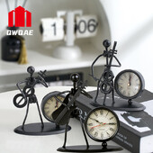 Ceas digital retro roman, acasa, birou, decorațiuni, masă de birou, figurine creative de om de fier, ornamente, decor de birou din metal pentru cameră