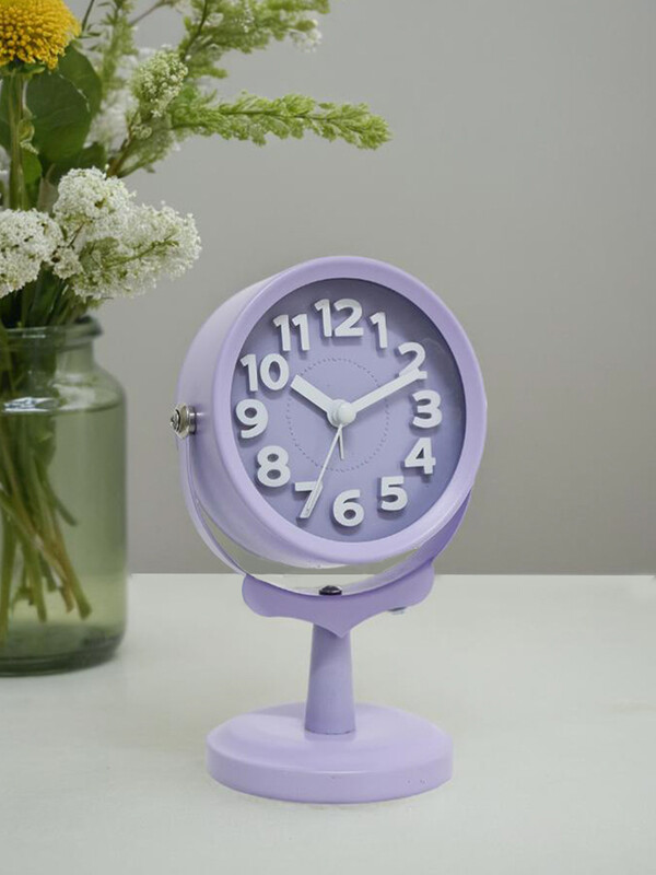 Ceas deșteptător mic rotativ de birou creativ de birou, ceas rotativ în stil Searchlight, design stereoscopic, numere clare