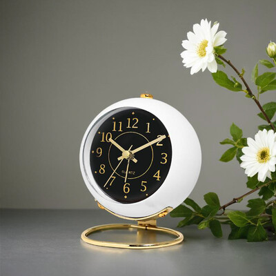 1 bucată ceas cu alarmă metalic creativ american de 3,5 inchi de culoare macaron; Carcasa mata din fier cu proces de vopsea la copt,