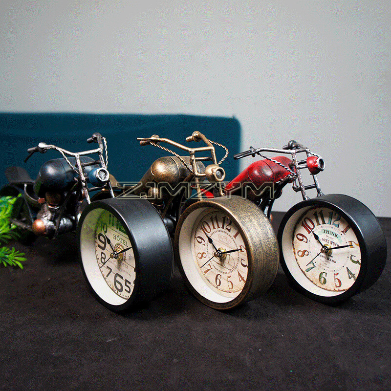 Ceas de birou vintage Ceas de masă Motocicletă Cadouri pentru bărbați Cadouri de decor rustic de fermă Funcționat cu baterii Antic