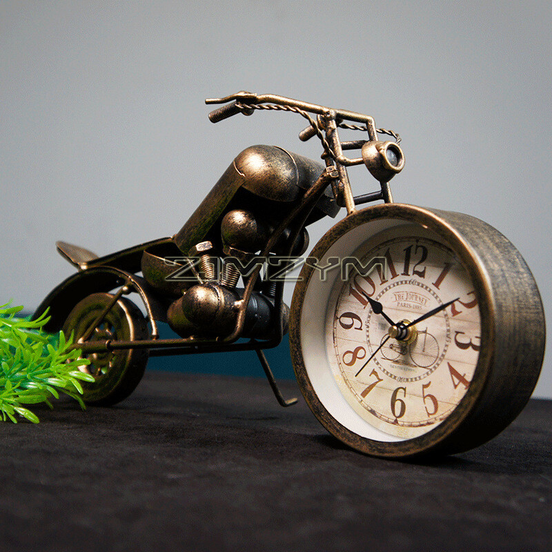 Ceas de birou vintage Ceas de masă Motocicletă Cadouri pentru bărbați Cadouri de decor rustic de fermă Funcționat cu baterii Antic
