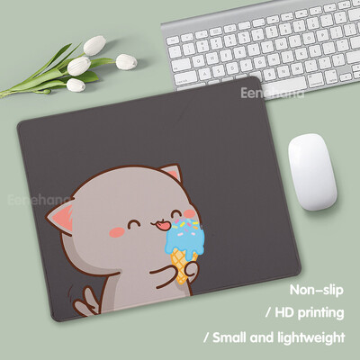 Tampă de mouse mic Anime Peach Mochi Cat Cartoon Gamer Tastatură de birou Covorașă Kawaii Mini Mouse Pad anti-alunecare Covorașe de protecție pentru birou