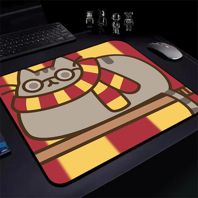 Încântător de desene animate P-Pusheens Cat Gaming Mouse Pad XS Mousepad mic pentru PC Gamer Desktop Decoration Office Mouse Mat Covor de birou