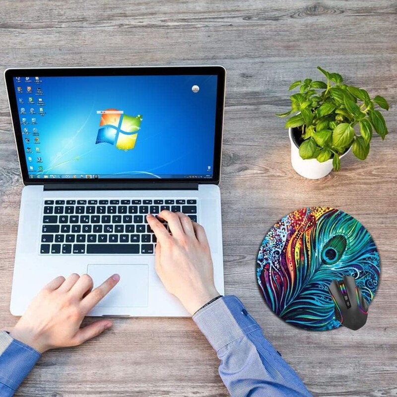 Tampă mouse rotundă cu pene de păun Tampă mouse cu bază anti-alunecare din cauciuc pentru computer laptop Mousepad personalizat pentru femei, 7,9 x 7,9 inci
