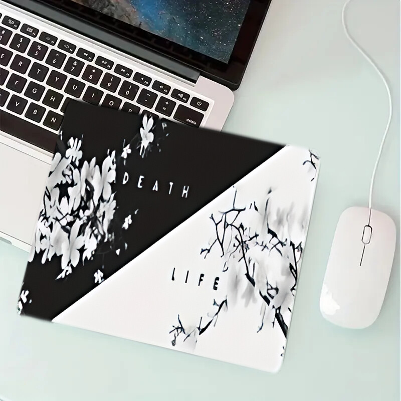 Tastatură alb-negru Cherry Blossom Life and Death Pad de mouse pentru joc de animație, bază din cauciuc anti-alunecare de 2 mm grosime și margine cusută