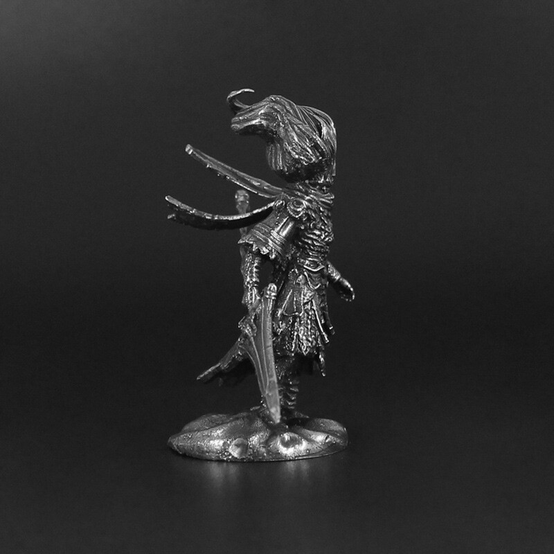 Vintage fehér sárgaréz Dark Souls III Nameless King Anime akciófigura fémjáték karaktermodell kollekciók játékajándékok