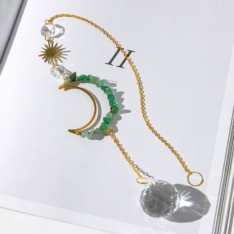 1 bucată de agățat de perete din piatră brută și cristal, concepută în formă de lună și soare pentru a decora grădina de acasă