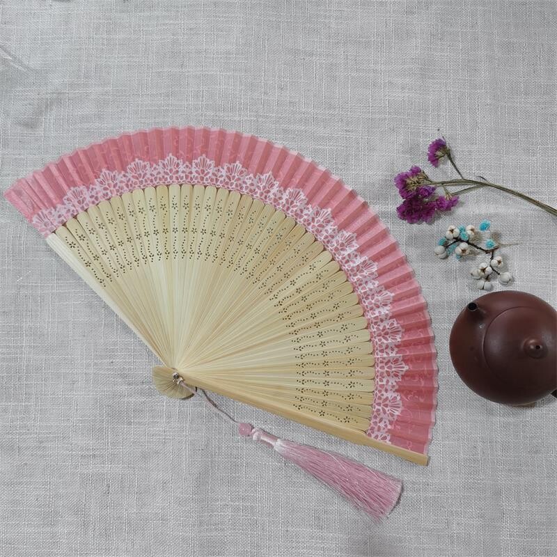 Ventilator pliabil în stil chinezesc retro, bambus, lemn, mătase, dans, cu ciucuri, performanță pentru petrecerea de nuntă pentru femei, recuzită pentru ventilator de mână