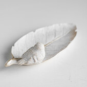 Tavă din rășină cu pene de pasăre- Organizator elegant multifuncțional pentru decorarea interioară, depozitarea produselor cosmetice și a bijuteriilor